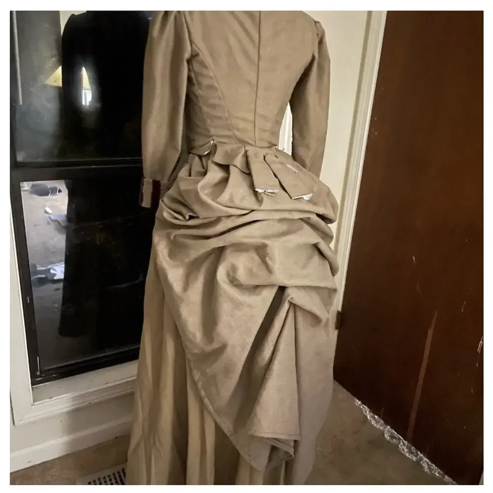 Victorian bustle bodice theater costume - Picture 12 of 13
